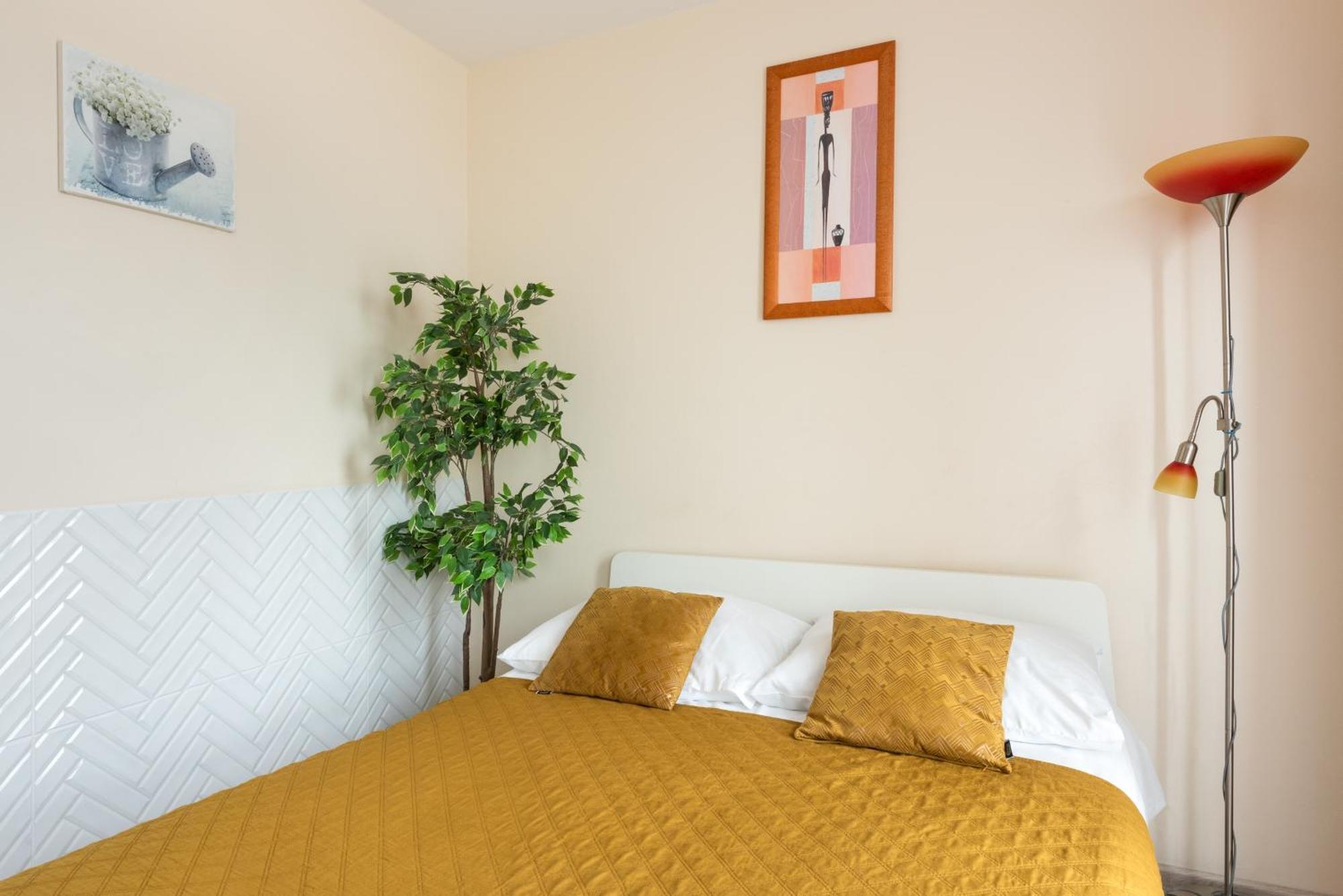 Cozy Modern Astoria Magic Orange Old Town * Cracovia