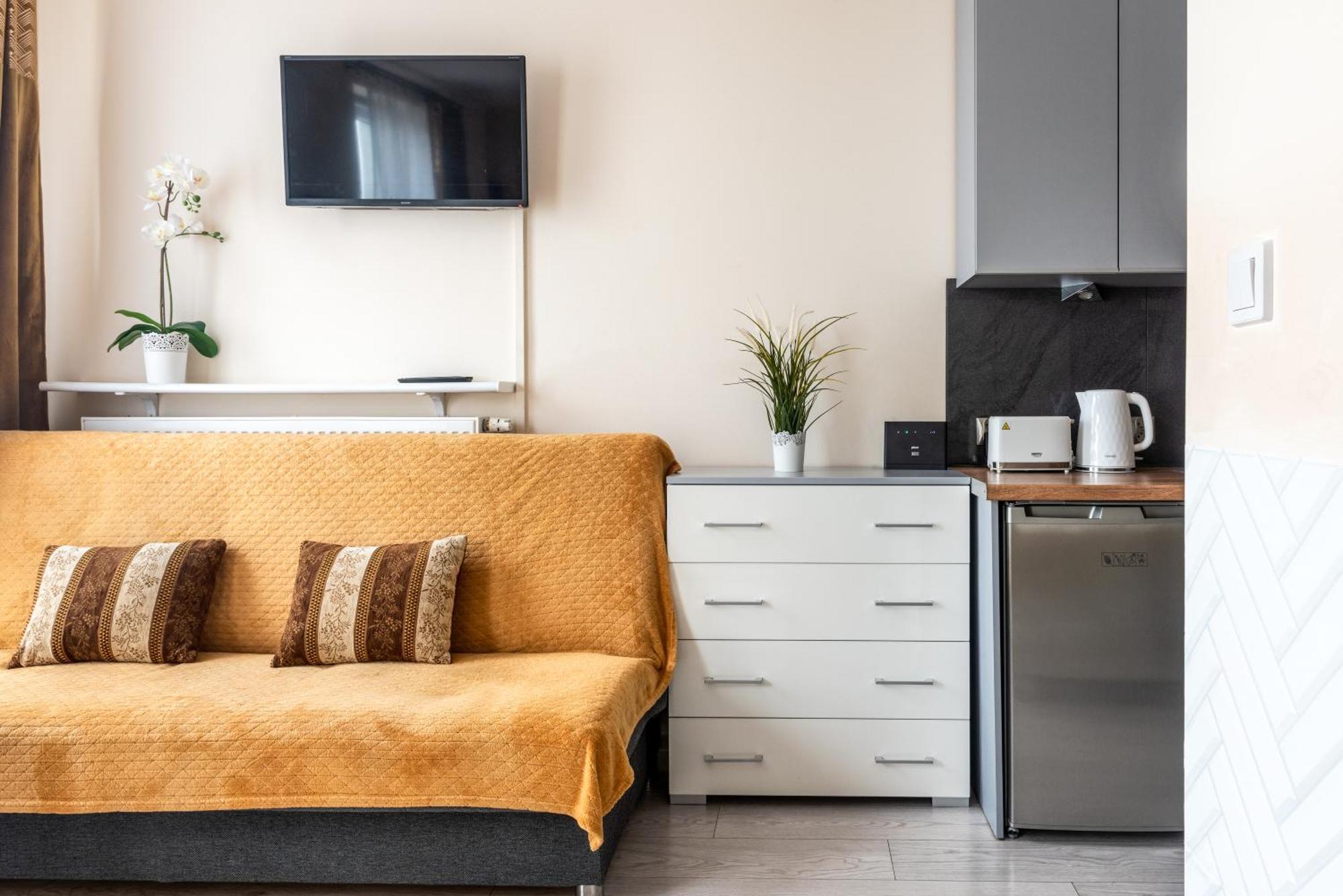 Cozy Modern Astoria Magic Orange Old Town Appartamento *