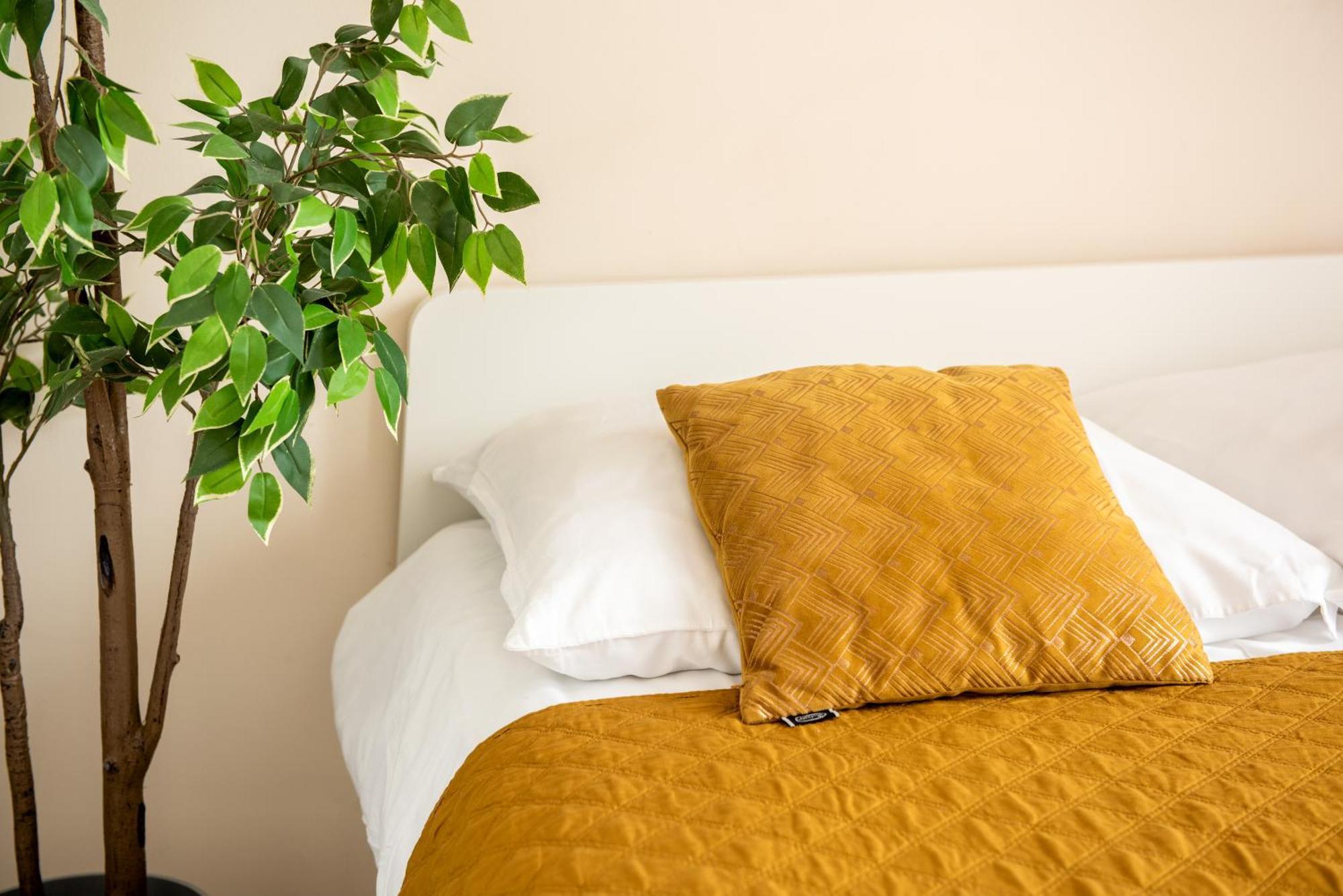 Cozy Modern Astoria Magic Orange Old Town * Cracovia