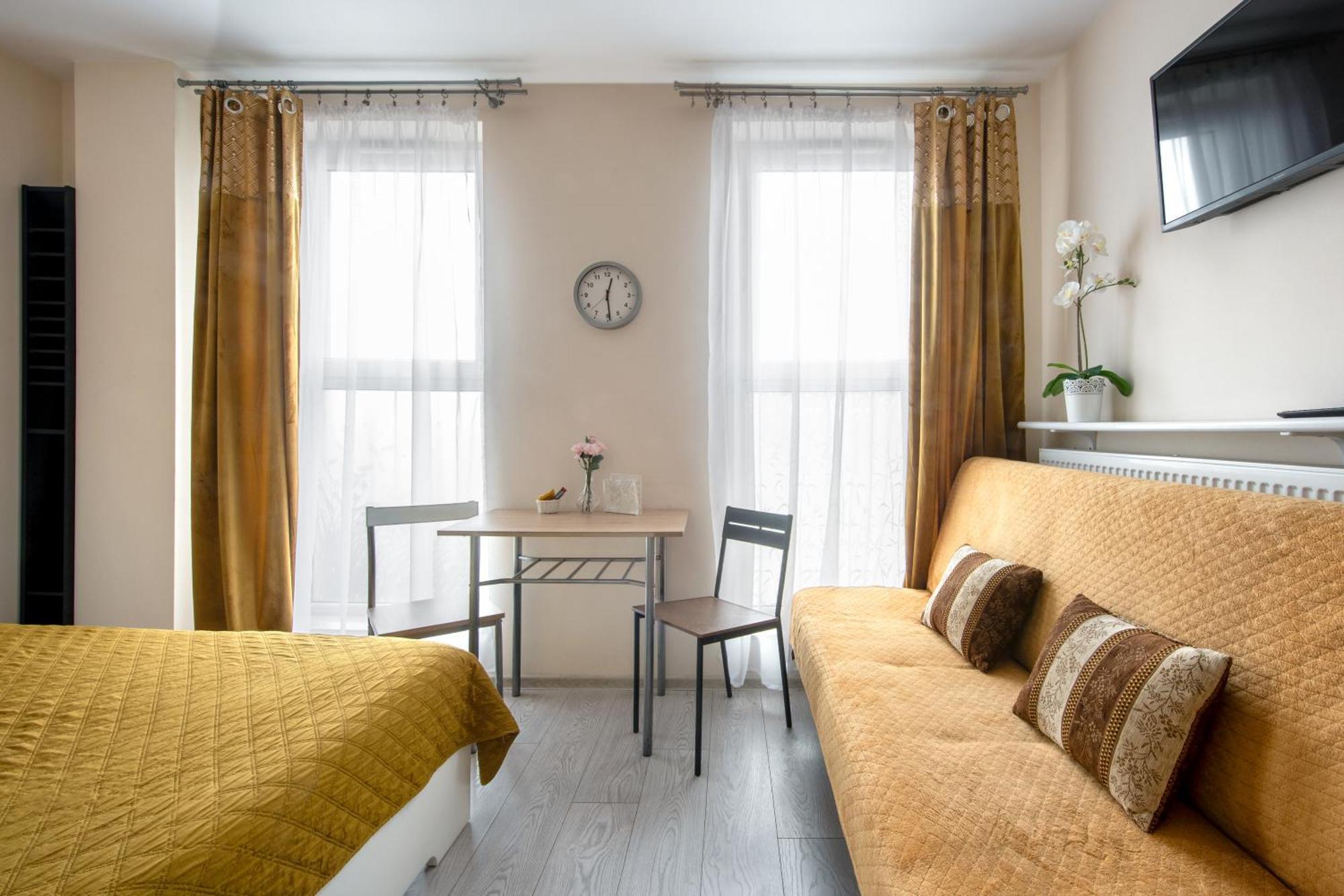 Cozy Modern Astoria Magic Orange Old Town Cracovia