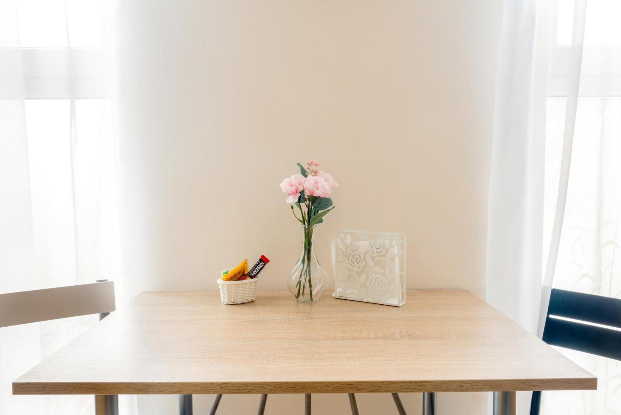 Cozy Modern Astoria Magic Orange Old Town Apartment Krakau